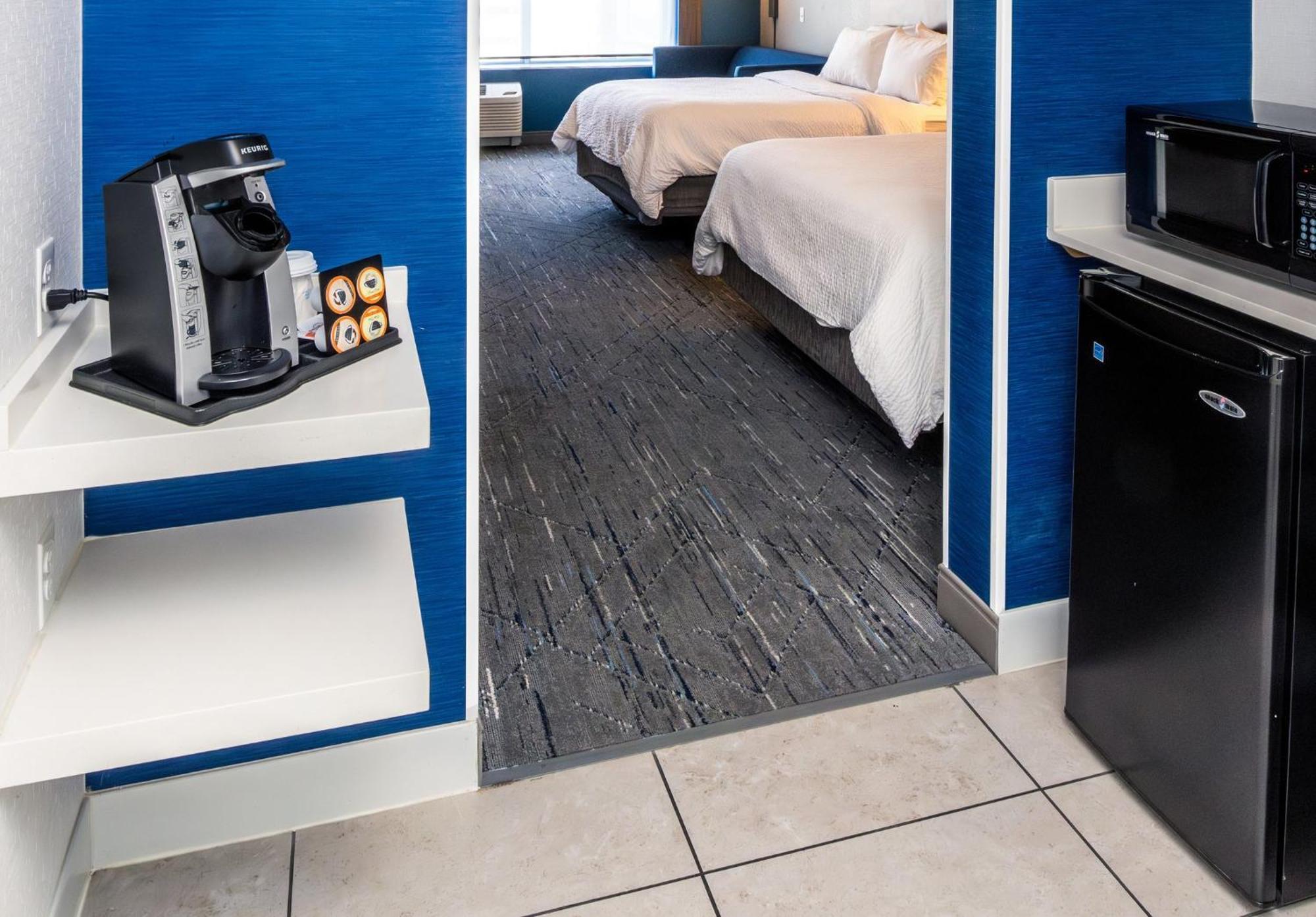 Holiday Inn Express & Suites Downtown Louisville By Ihg Exterior foto