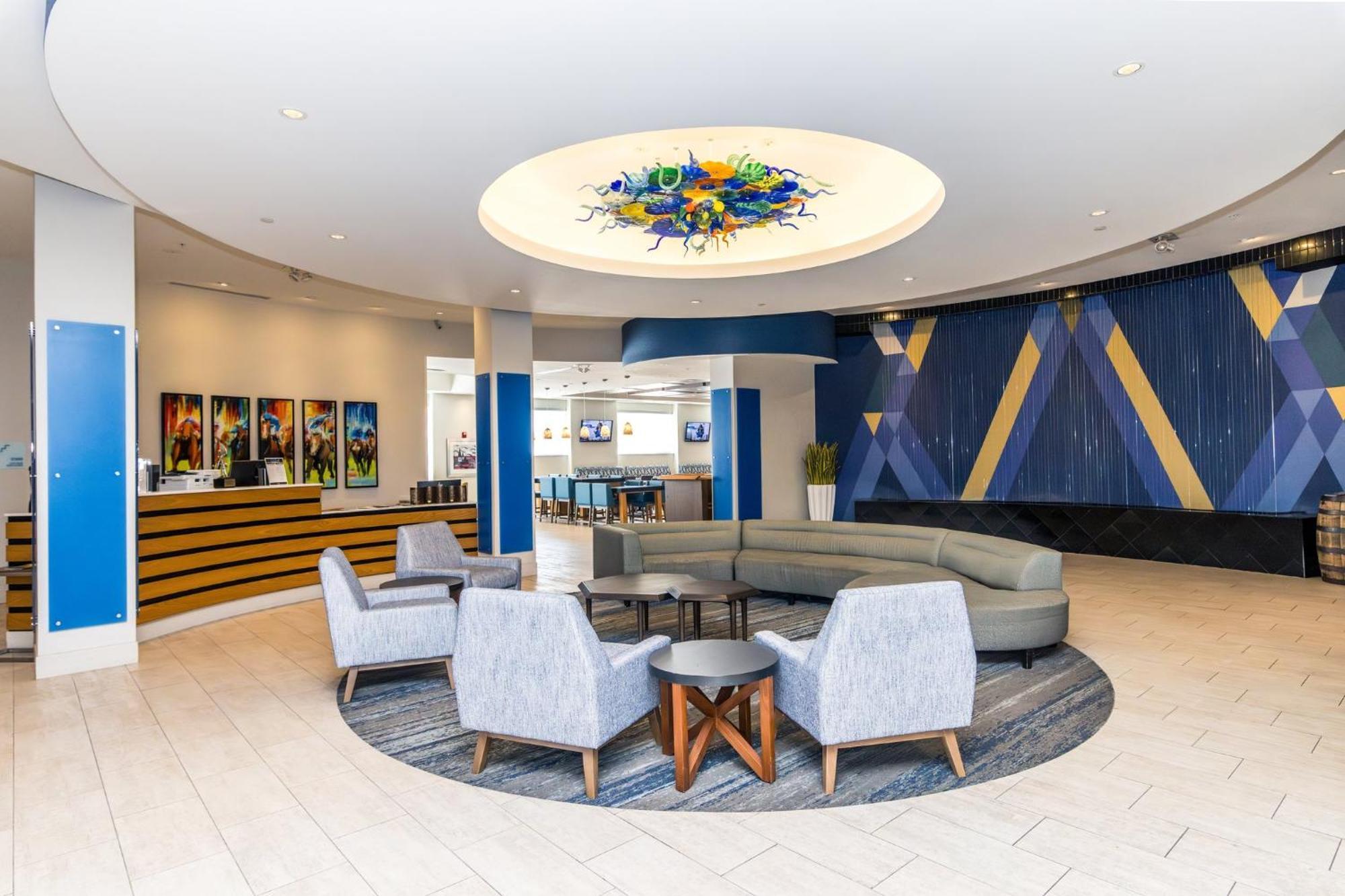 Holiday Inn Express & Suites Downtown Louisville By Ihg Exterior foto